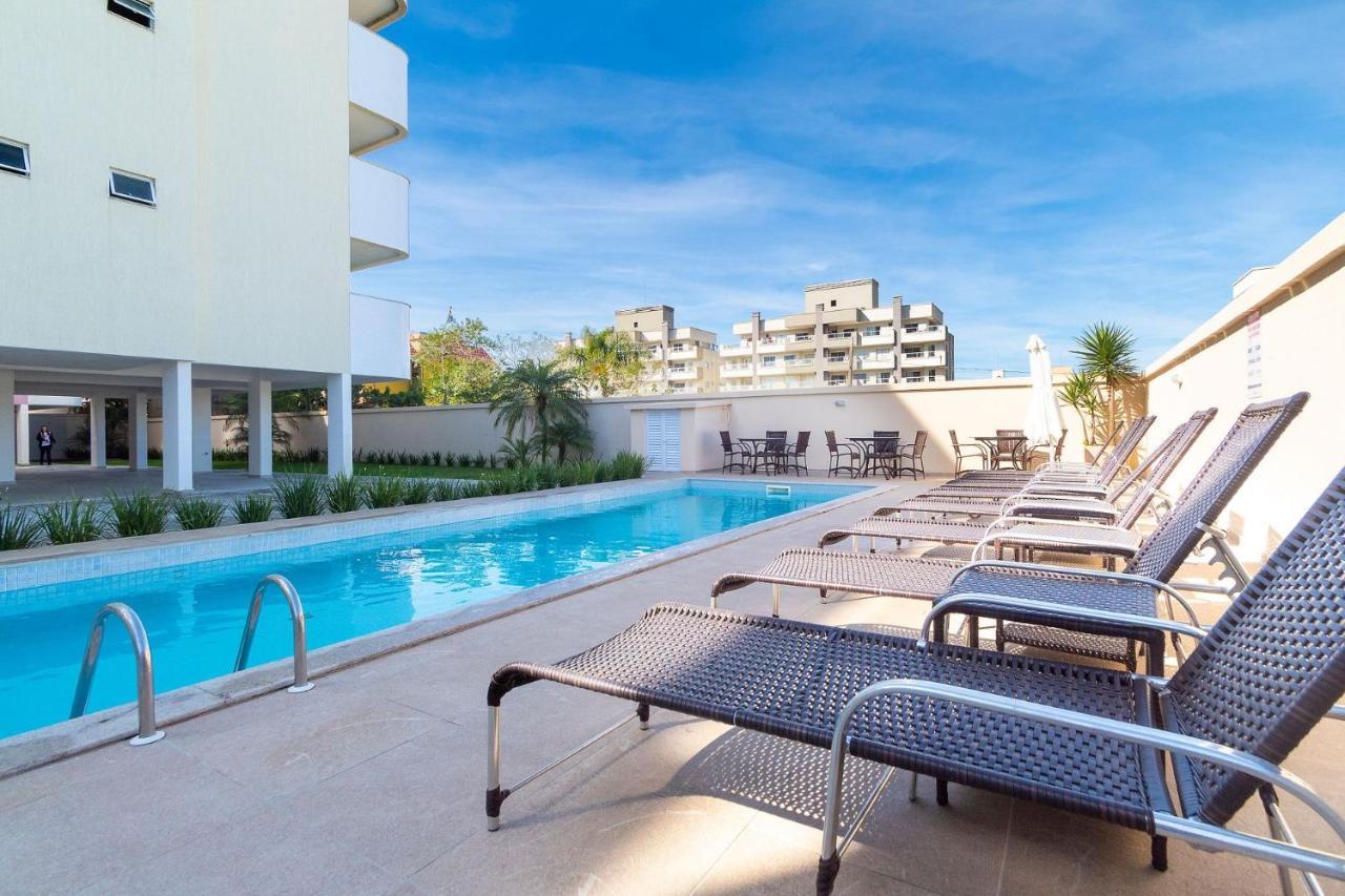 דירות בומבינאס Aluguel Apartamento 2 Quartos Piscina Bombas Sc 419 מראה חיצוני תמונה